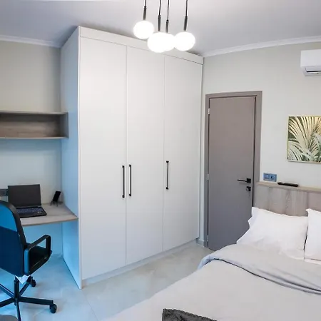 Modern In * 테살로니키